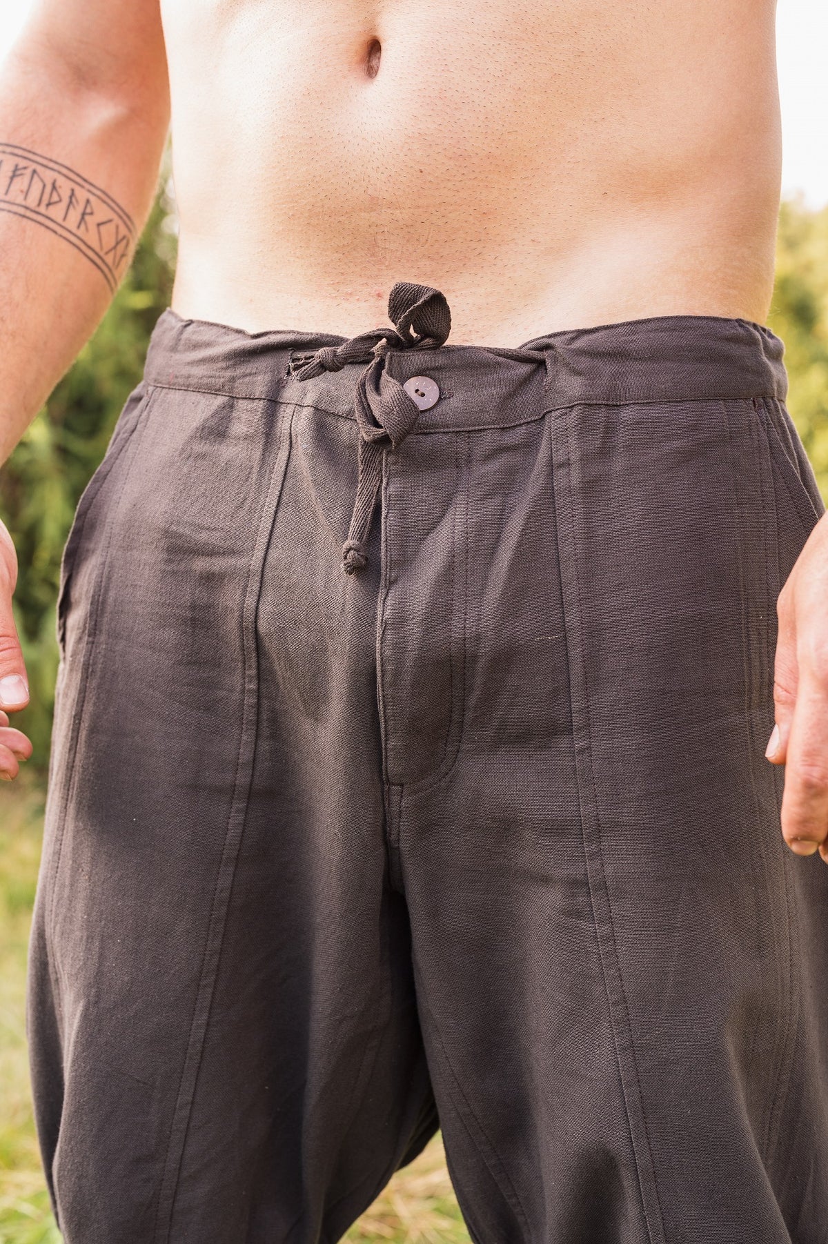 Pantalon viking à lacets pour homme – Magnus