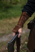 Mitaines médiévales en cuir – Terres Sauvages
