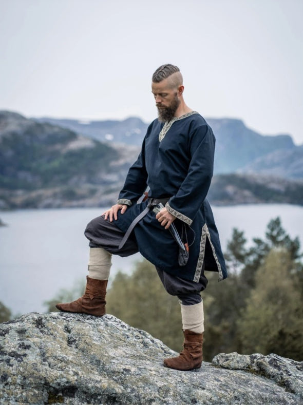 Tunique médiévale homme avec bordure – Halvor