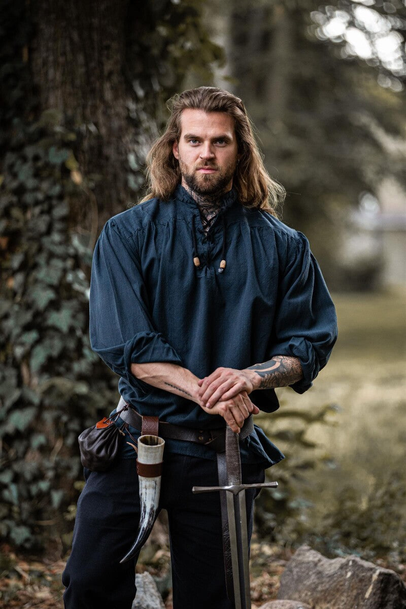 Chemise médiévale à lacets et col montant – Georg