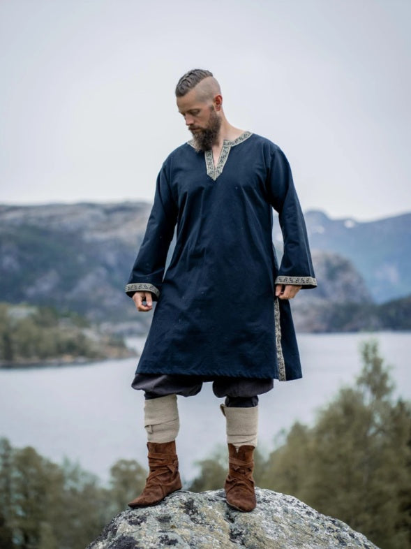 Tunique médiévale homme avec bordure – Halvor