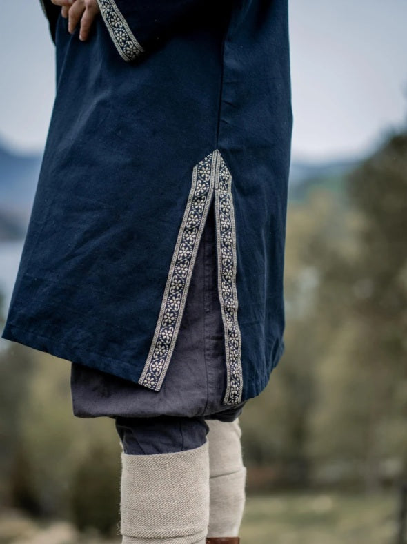 Tunique médiévale homme avec bordure – Halvor