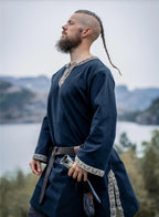 Tunique médiévale homme avec bordure – Halvor