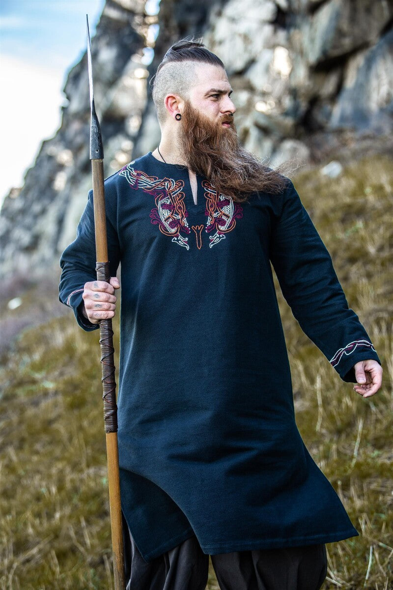 Tunique viking brodée à la main – Snorri
