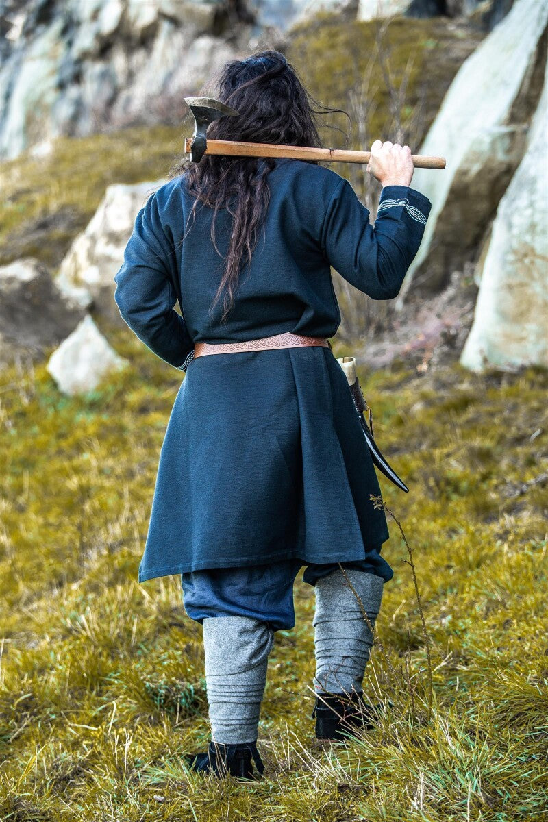 Tunique viking brodée à la main – Snorri
