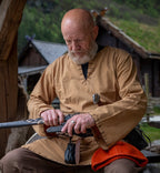 Tunique viking homme avec broderie – Erwin